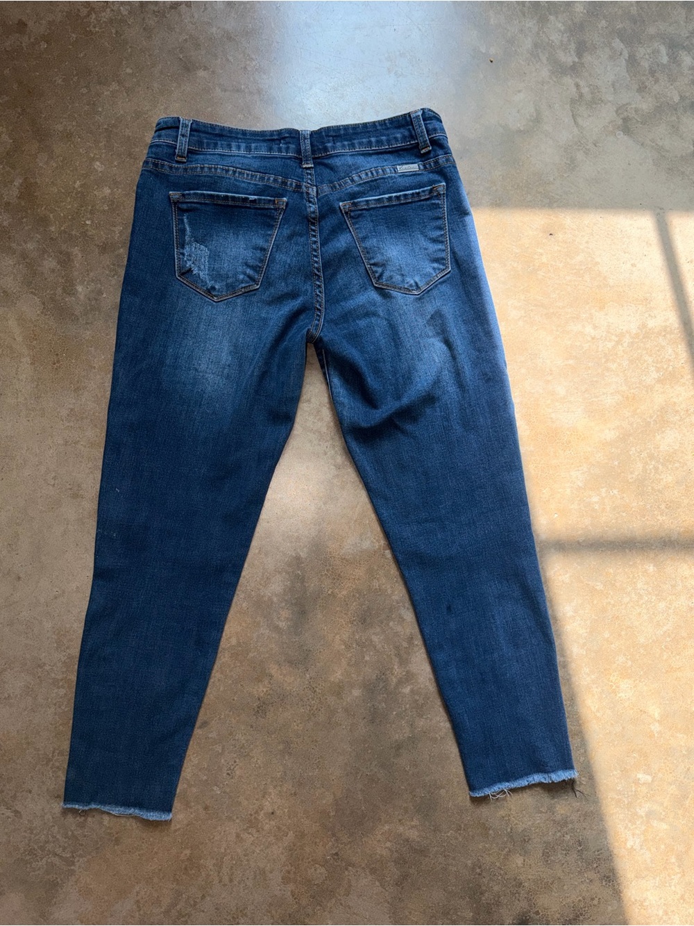 KanCan Dark Blue Ankle Crop Distressed Raw Hem Jeans - Size 26 Size 5 - Picture 3 of 15